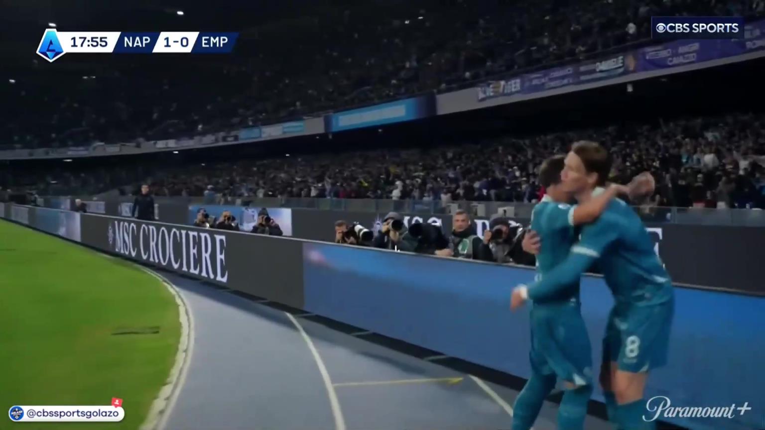 完美進(jìn)球！麥克托米奈中場帶球一條龍外圍勁射破門！